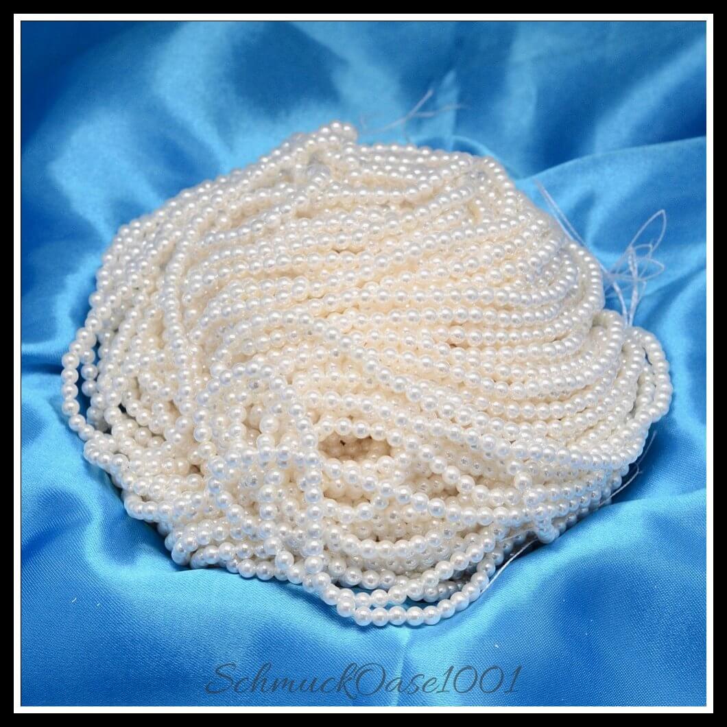 Shellperlenstränge – rund / ø3 mm / 2 stränge, aus muschelkernperlen / rund, weiß in der farbe weiß und größe ø3 mm, loch: 0.5 mm, ca. 110 stück / strang / 2 stränge