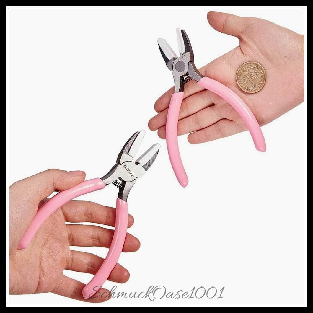 Sunnyclue mini-präzisionszange – flachzange / doppel-nylonbacke / 5.5" / 1 stück, aus stahl / nylonbacke, flachzange, schmuckwerkzeug in der farbe pink und größe 5.5 zoll / 1 st.