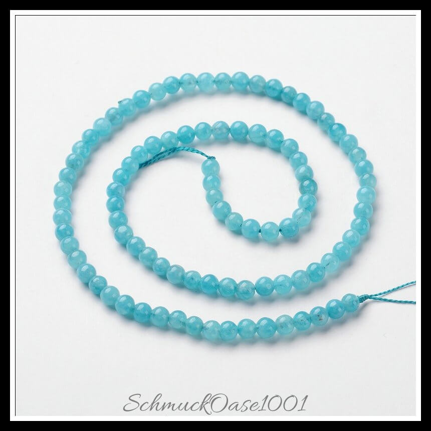Natursteinperlenstränge – nachahmung aquamarin / ø4 mm / 3 stränge, aus naturstein / rund, gefärbt, aquamarin-imitation in der farbe blau und größe ø4 mm, loch: 1 mm, ca. 95 stück / 14.9" / 3 stränge, ausdrucksstark und ideal für auffällige designs