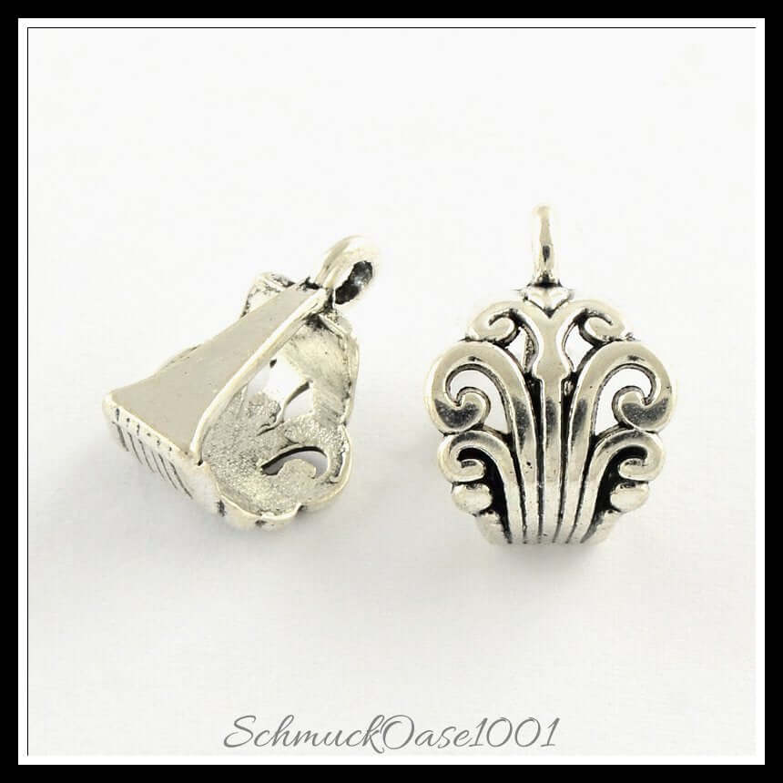 Tibetische hanger links – blume / 17x10x10 mm / 6 stück, aus legierung / tibetisch, blume, cadmiumfrei, bleifrei in der farbe antik silber und größe 17x10x10 mm, loch: 2.5 mm / 6 st.