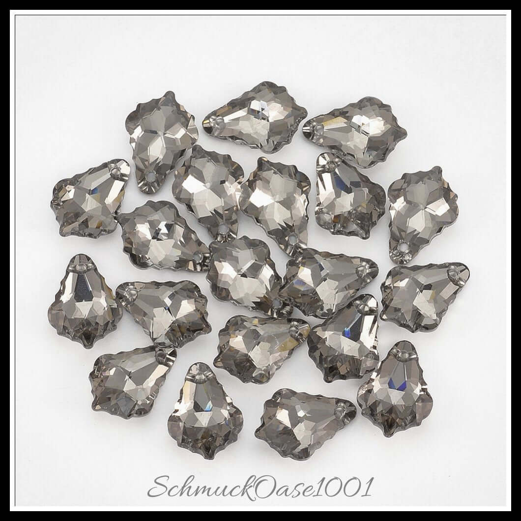 K9 glas strass anhänger – ahornblatt / 16x11.5x5.5 mm / 2 stück, in der farbe silber schatten