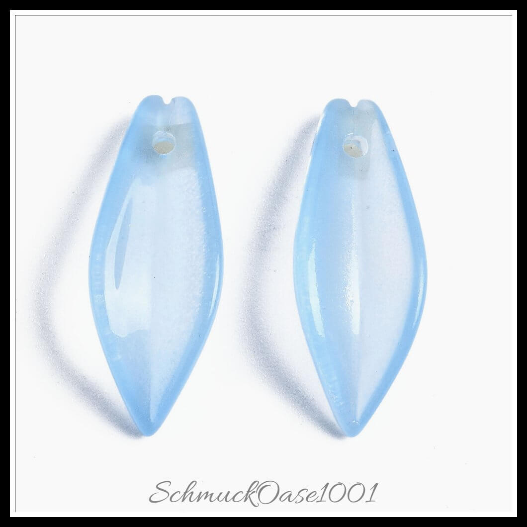 Transparente glasanhänger – blatt / 21.5x8x5 mm / 20 stück, aus glas / transparent, blatt in der farbe mischfarbe und größe 21.5x8x5 mm, loch: 1.2 mm / 20 st.
