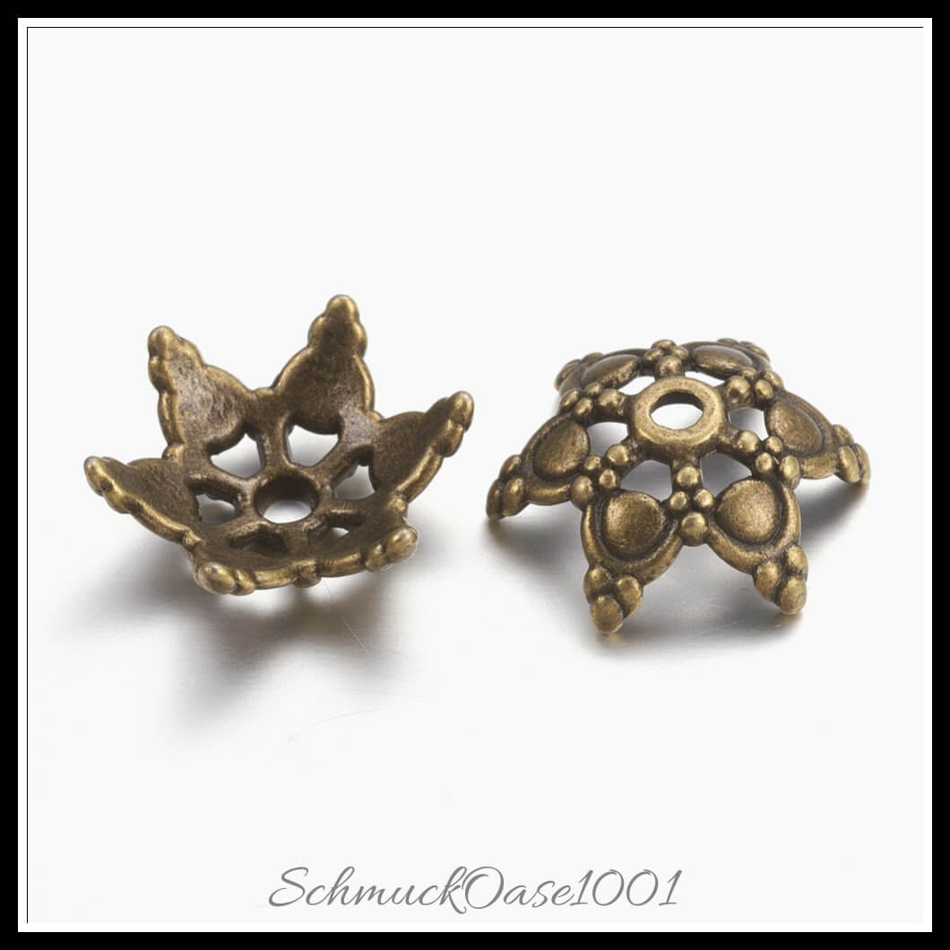 Tibetische metallkappen – rund / ø17 mm / 30 stück, aus legierung / tibetisch, rund, bleifrei, cadmiumfrei in der farbe antik bronze und größe ø17 mm, dicke: 6 mm, loch: 2 mm / 30 st.
