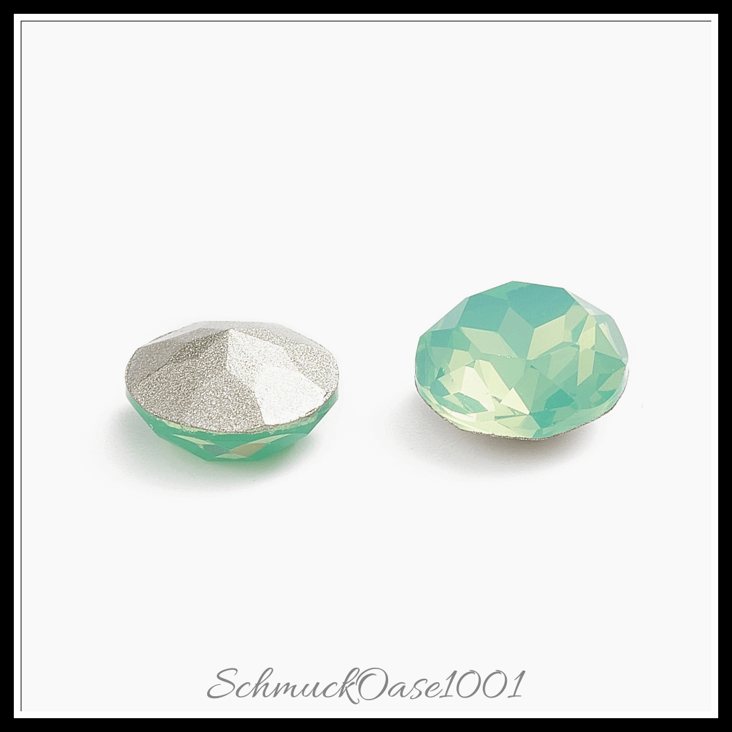 K9 glasrhinestone cabochons – klasse a – facettiert – flachrund – farbig – 10mm – 24 stück, aus farbig in der farbe k9 glasrhinestone, klasse a, facettiert, flachrund und größe 10x5 mm, 24 stk.
