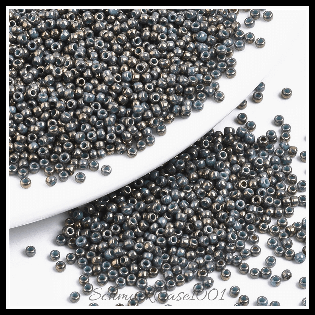 Toho runde rocailles – 11/0 – japanische rocailles – (1706) vergoldet – marmor schwarz – 20g, aus marmor schwarz in der farbe glas, toho, rund, 11/0, vergoldet, marmoriert und größe 11/0 2x1.5 mm, loch: 0.5 mm; 20 gramm