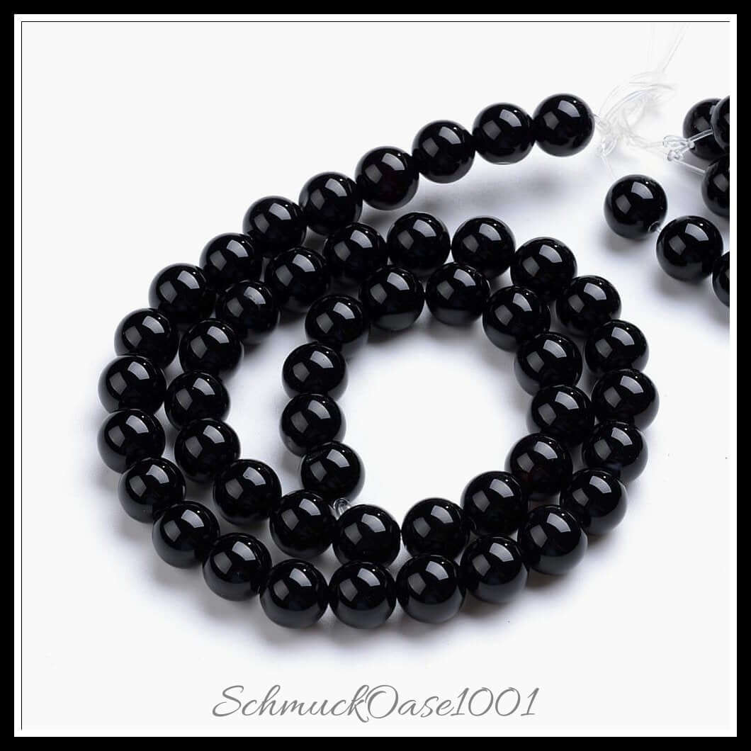 Natursteinperlenstränge – schwarzer onyx / ø4–4.5 mm / 2 stränge, aus naturstein / onyx, gefärbt, rund in der farbe schwarz und größe ø4–4.5 mm, loch: 1 mm, ca. 96 stück / 15.5" / 2 stränge, ausdrucksstark und ideal für auffällige designs