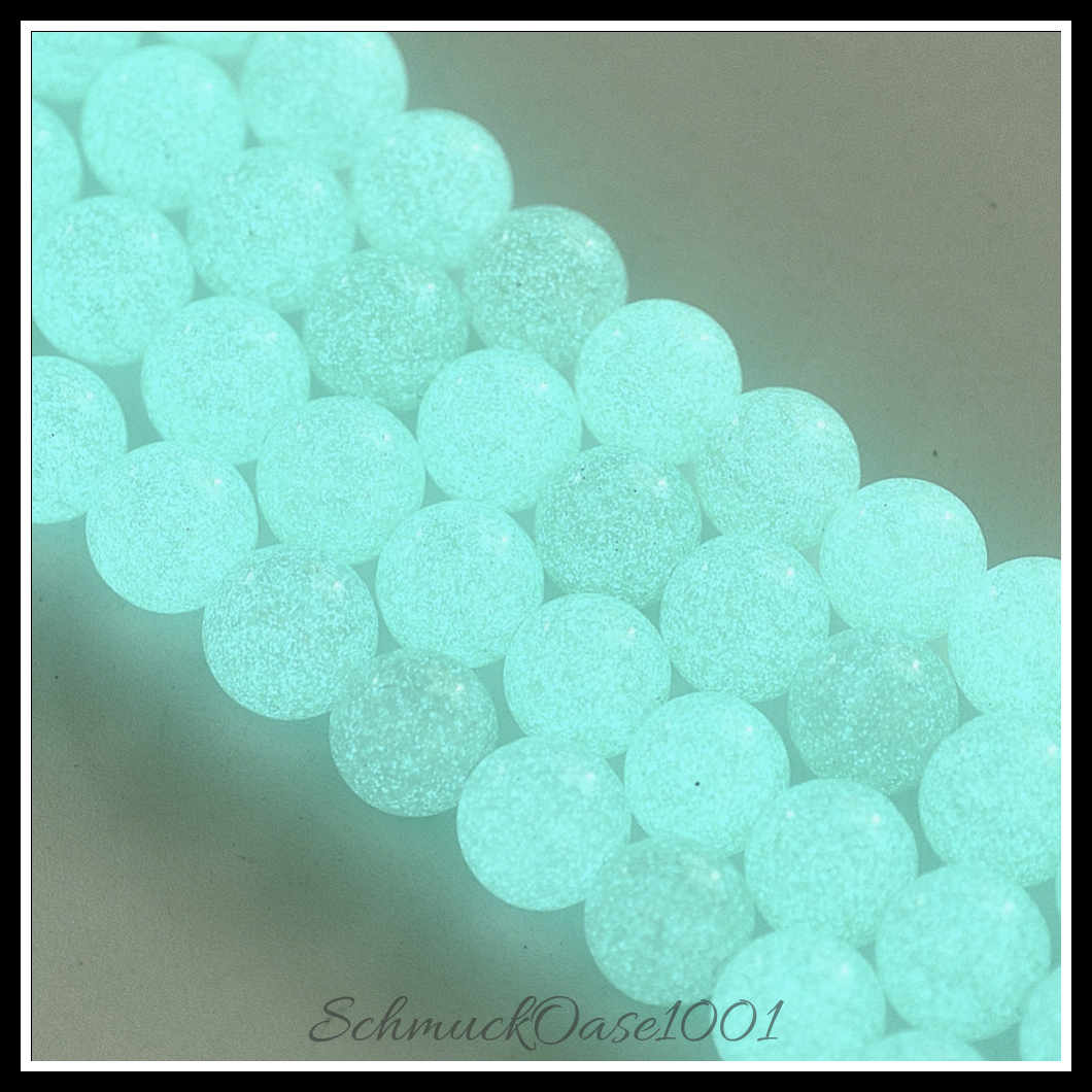 Synthetische leuchtende steinperlen – rund, verschiedene farben, aus kornblumenblau in der farbe synthetische leuchtende steinperlen, rund und größe 8x8 mm bohrung: 1 mm ca. 47-49 stk / pro strang  14.17''-14.69'' 2 stränge