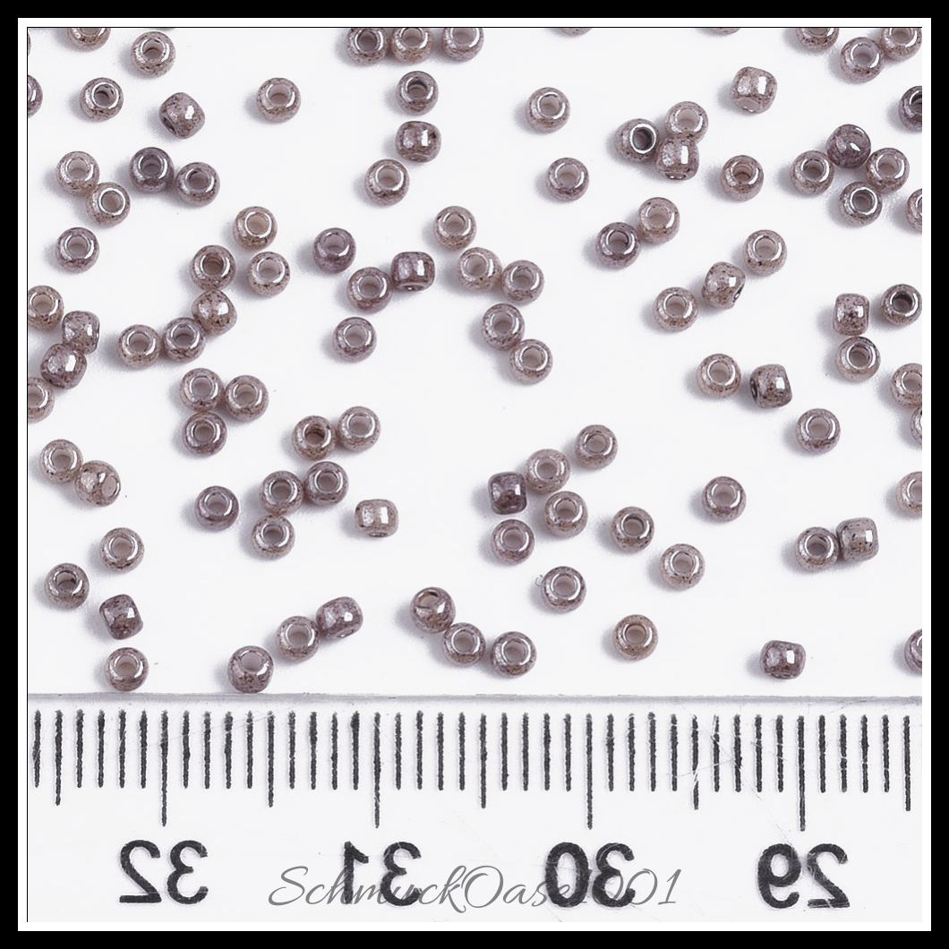 Toho runde rocailles – 11/0 – japanische rocailles – (1203) undurchsichtig – taupefarbener kakao – marmoriert – 20g, aus taupefarbener kakao in der farbe glas, toho, rund, 11/0, marmoriert und größe 11/0 2x1.5 mm, loch: 0.7 mm; 20 gramm
