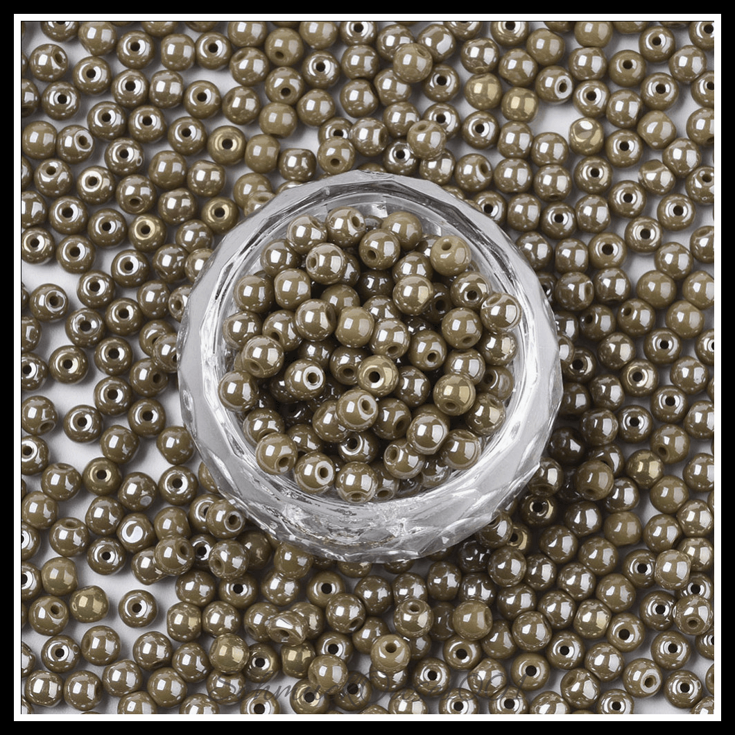 Undurchsichtige glasperlen – runde – dark khaki – glänzend – 40g, aus dark khaki in der farbe glas, undurchsichtig, glänzend, rund und größe 4x3 mm, loch: 1 mm; 40 gramm