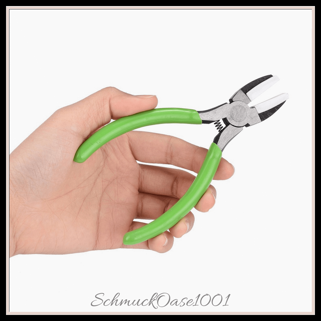 Schmuckzange aus 45# kohlenstoffstahl  mit nylonbacken – flachzange – poliert – hellgrün – 1 stück in den farben 45# kohlenstoffstahl, nylonbacken, flachzange, poliert und größen hellgrün