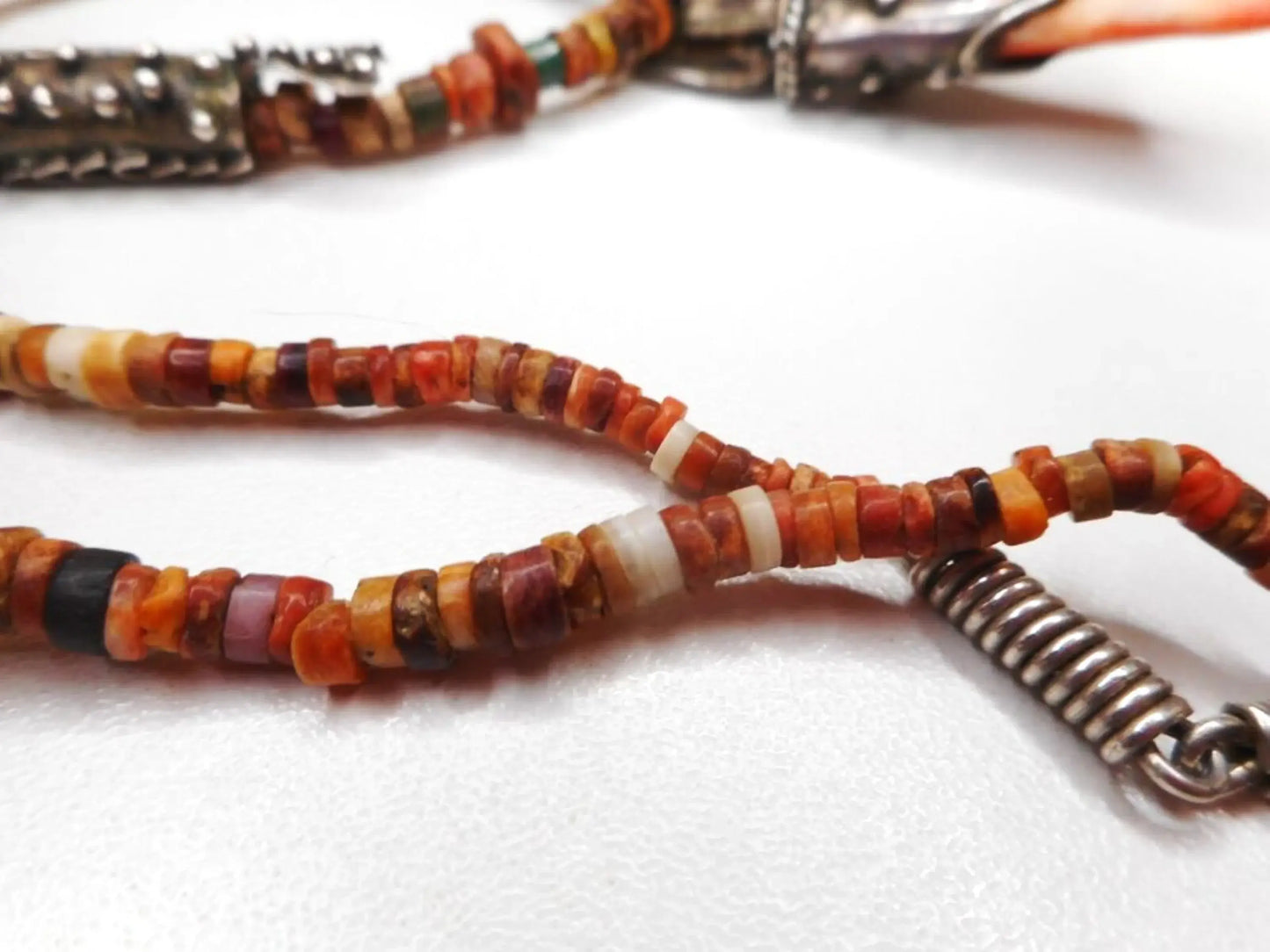 Antike berber-halskette – ethnischer schmuck aus marokko mit koralle & silber, zusätzliches detailbild
