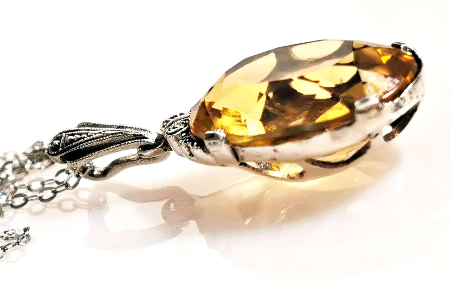 Citrin-anhänger im jugendstil – eleganz aus 835er silber und goldenem glanz, zusätzliches detailbild