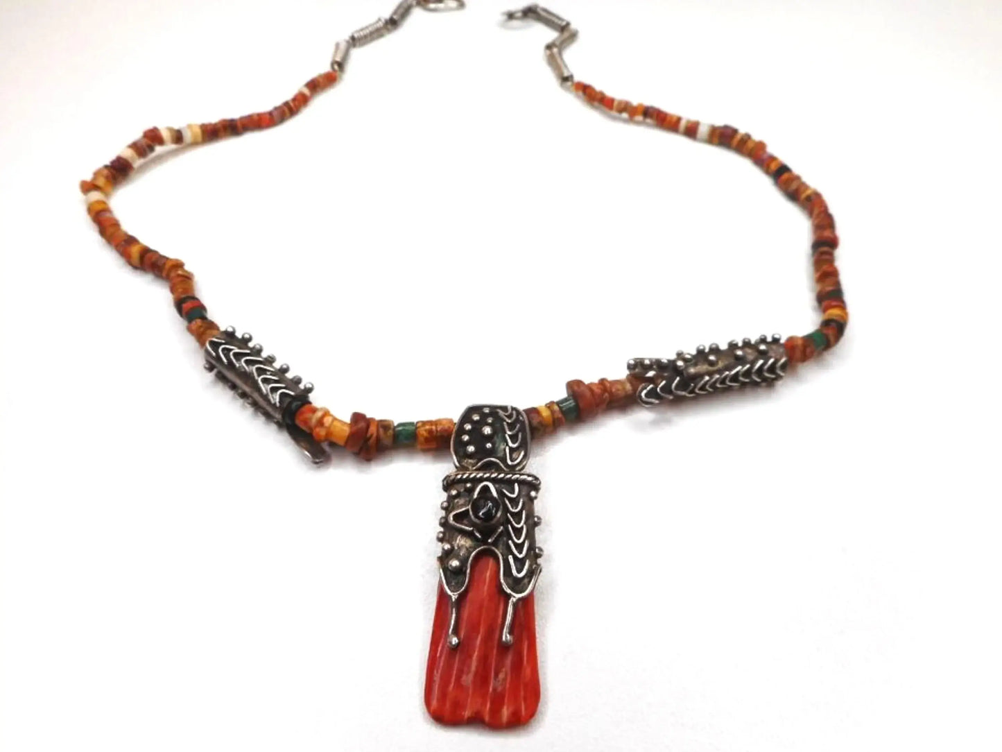 Antike berber-halskette – ethnischer schmuck aus marokko mit koralle & silber, zusätzliches detailbild