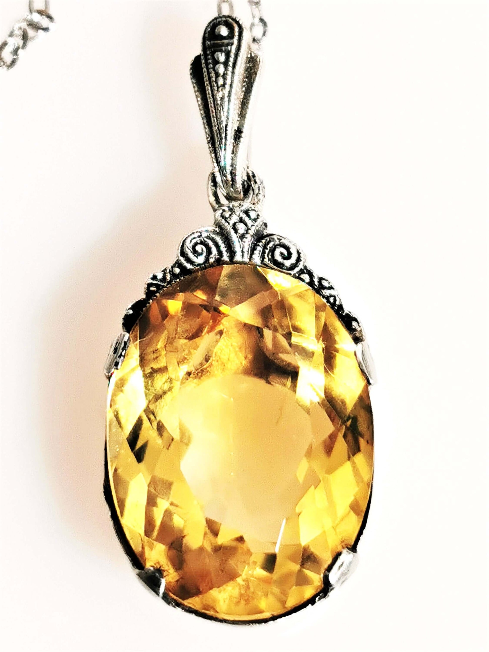 Citrin-anhänger im jugendstil – eleganz aus 835er silber und goldenem glanz, zusätzliches detailbild