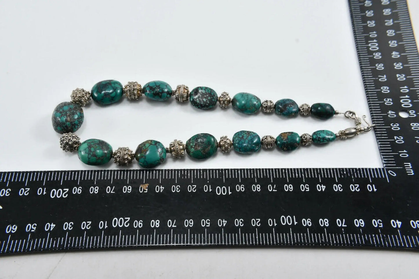 Antike tibetische türkis-halskette mit silber – unikat aus der qing-dynastie, zusätzliches detailbild