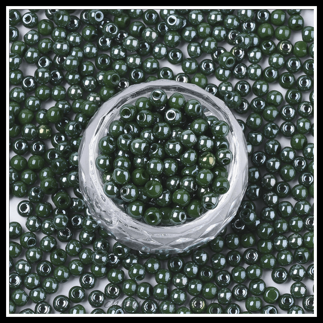 Undurchsichtige glasperlen – runde – dark khaki – glänzend – 40g, aus dark khaki in der farbe glas, undurchsichtig, glänzend, rund und größe 4x3 mm, loch: 1 mm; 40 gramm