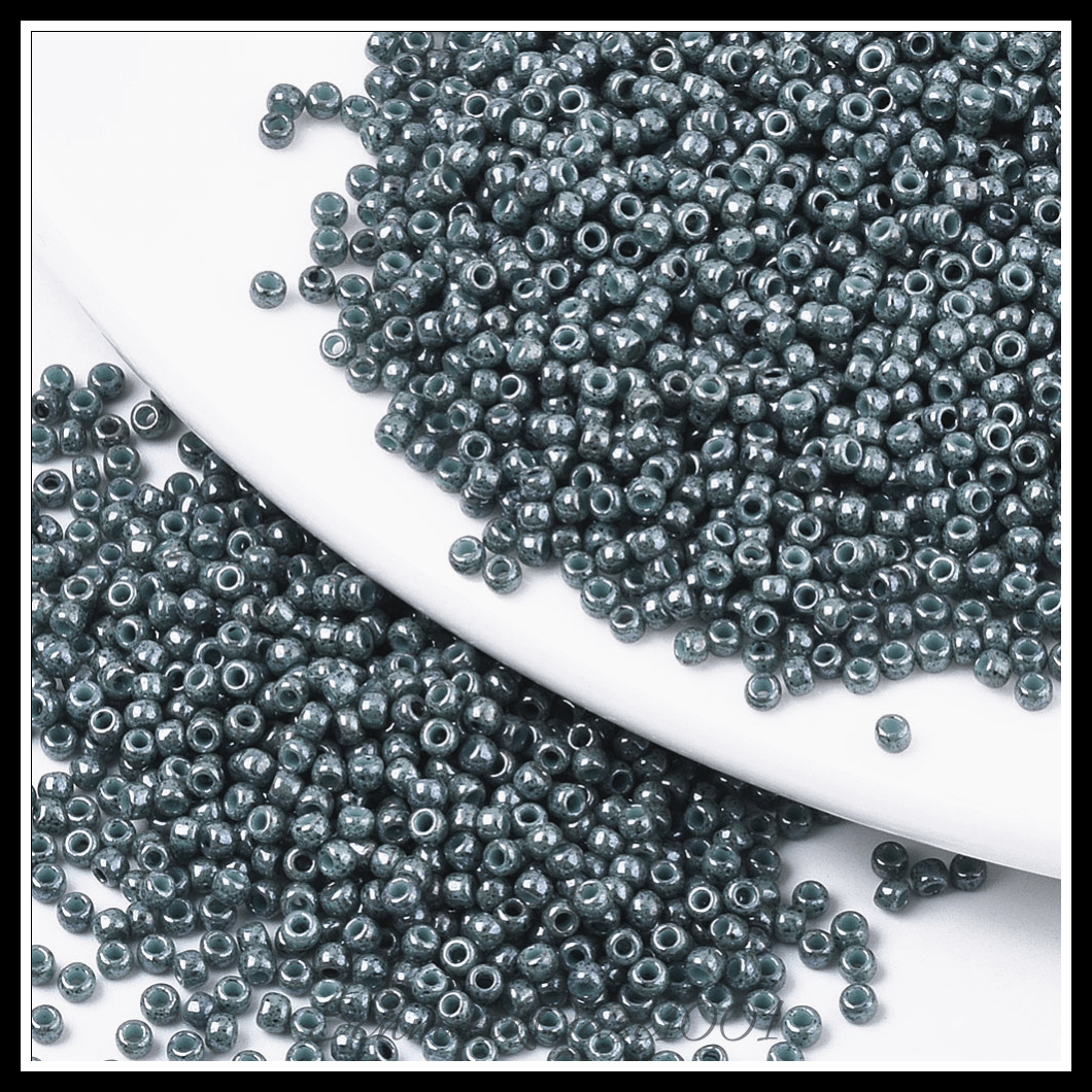 Toho runde rocailles – 11/0 – japanische rocailles – (1203) undurchsichtig – taupefarbener kakao – marmoriert – 20g, aus taupefarbener kakao in der farbe glas, toho, rund, 11/0, marmoriert und größe 11/0 2x1.5 mm, loch: 0.7 mm; 20 gramm