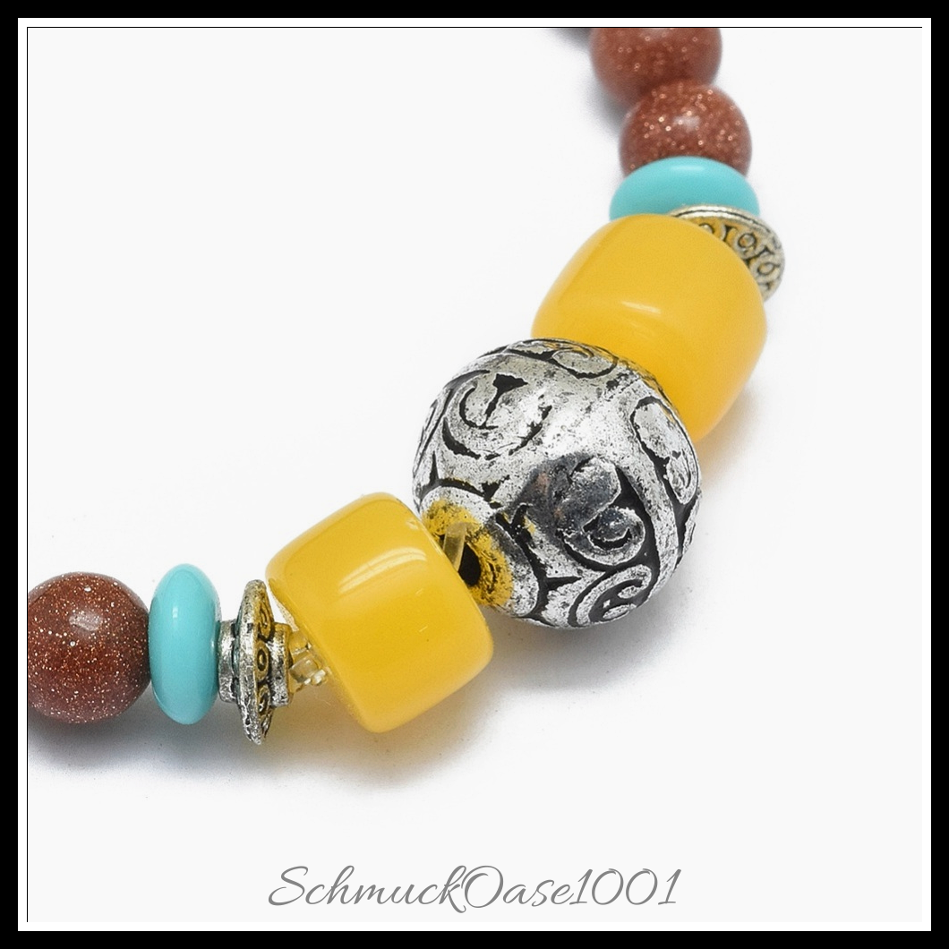 Luxuriöses synthese-goldstein wickelarmband – buddhismus schmuck, 4-schleifen-design, mischfarbe, aus mischfarbe in der farbe synthese-goldstein, legierung, acryl / stilvoll, vielseitig einsetzbar als wickelarmband oder perlenkette und größe 28.34 zoll (72 cm), 6 mm
