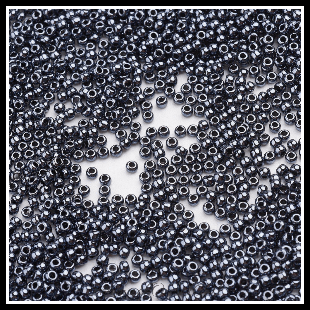 Toho japanische samenperlen – 11/0 – rund – matt – undurchsichtig – blau – 20g, aus blau in der farbe glas, toho, rund, 11/0, matt, undurchsichtig und größe 11/0 2x1.5 mm, loch: 0.5 mm; 20 gramm