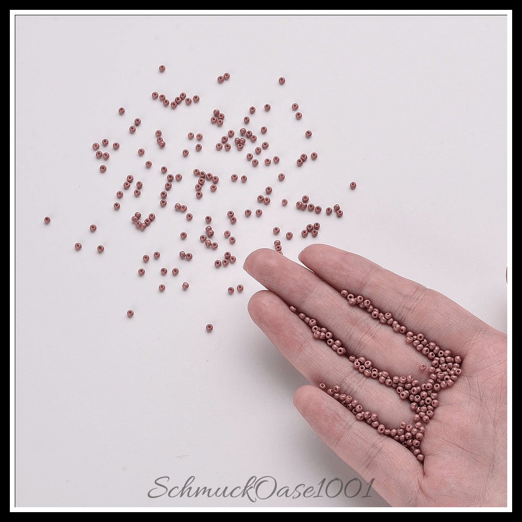 Fgb 11/0 backfarbe glasperlen – runde – cerise – klasse aa – 40g, aus cerise in der farbe glas, backfarbe, klasse aa, rund und größe 11/0  2.3x1.5 mm, loch: 1 mm; 40 gramm