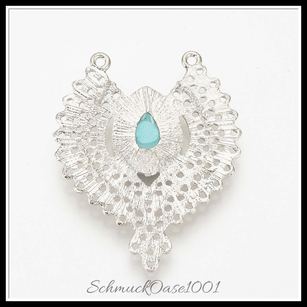 Legierungsanhänger – groß mit harz & strass / 51.5x42 mm / 2 stück, aus legierung / harz, strass, groß, platiniert in der farbe türkis und größe 51.5x42x5 mm, loch: 1.5 mm / 2 st.