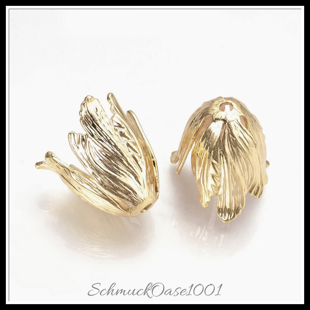 Messing perlenkappen – kegelform / 3-blütenblatt / gold / 22x21x20 mm / 4 stück, aus messing / vergoldet, kegel, blüte in der farbe gold und größe 22x21x20 mm, loch: 2.5 mm / 4 st.